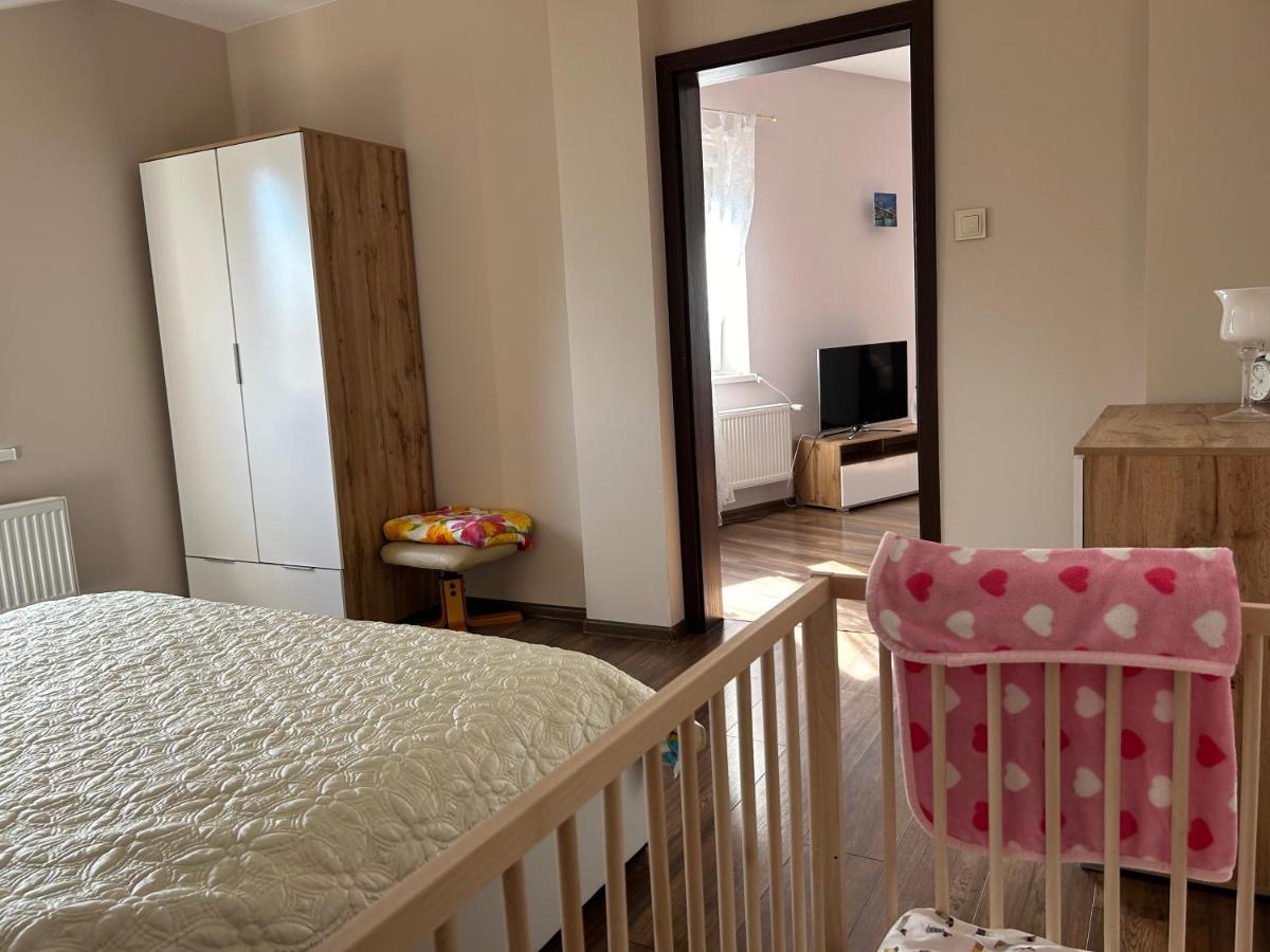 שווידניקה Apartament Bobrzanska - 4 Bedrooms Sypialnie מראה חיצוני תמונה